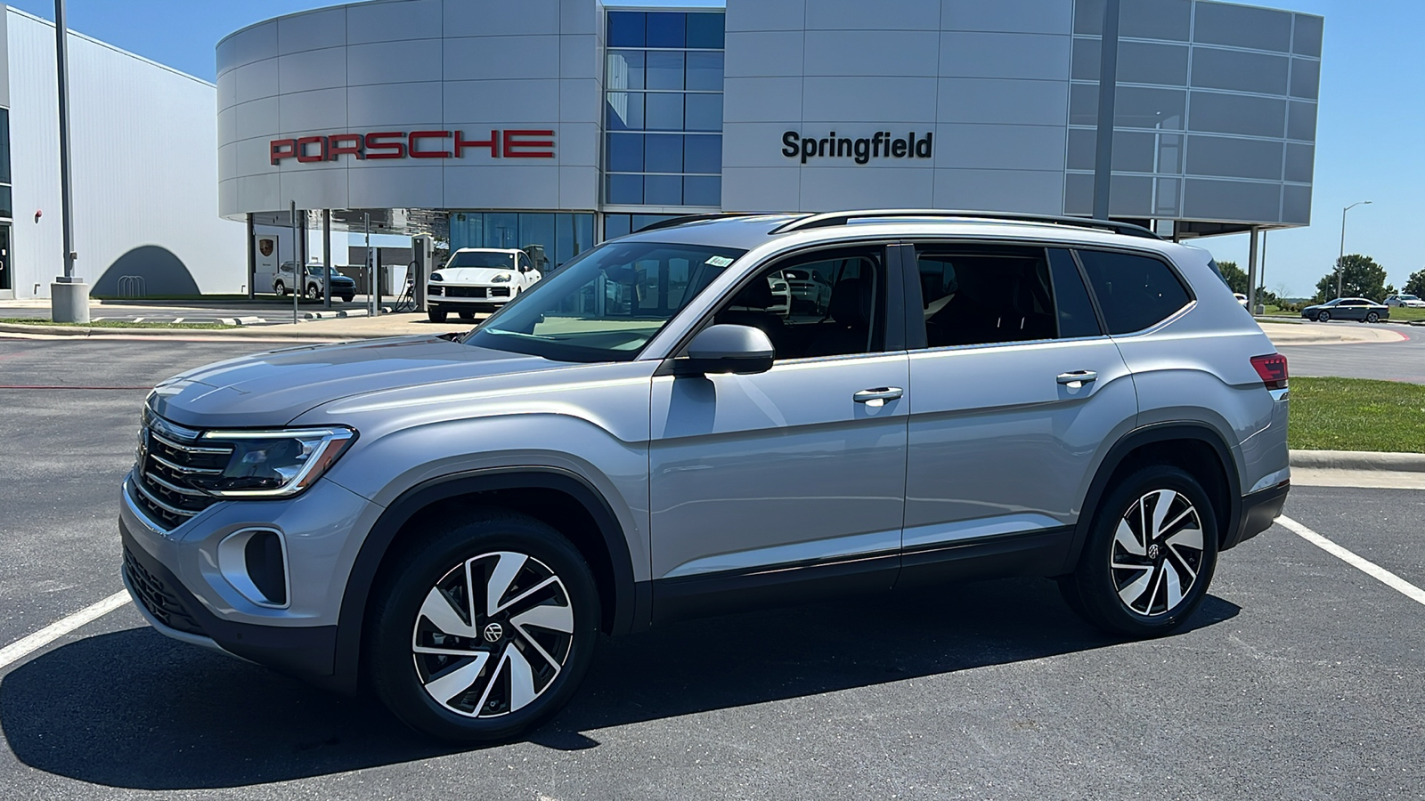 2024 Volkswagen Atlas 2.0T SE w/Technology 1