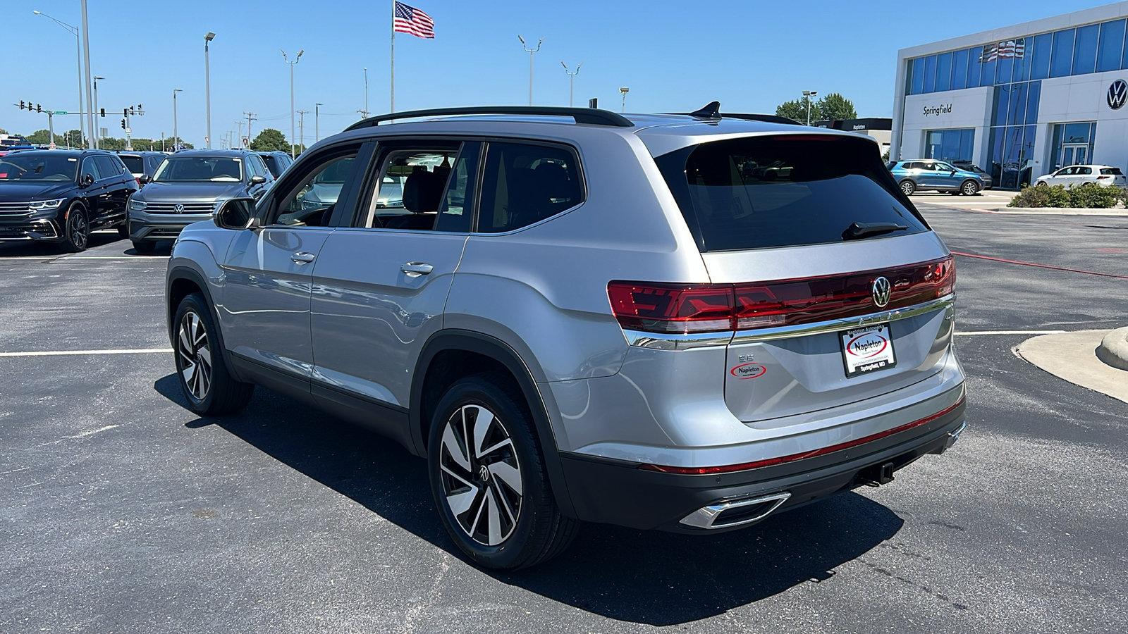 2024 Volkswagen Atlas 2.0T SE w/Technology 4