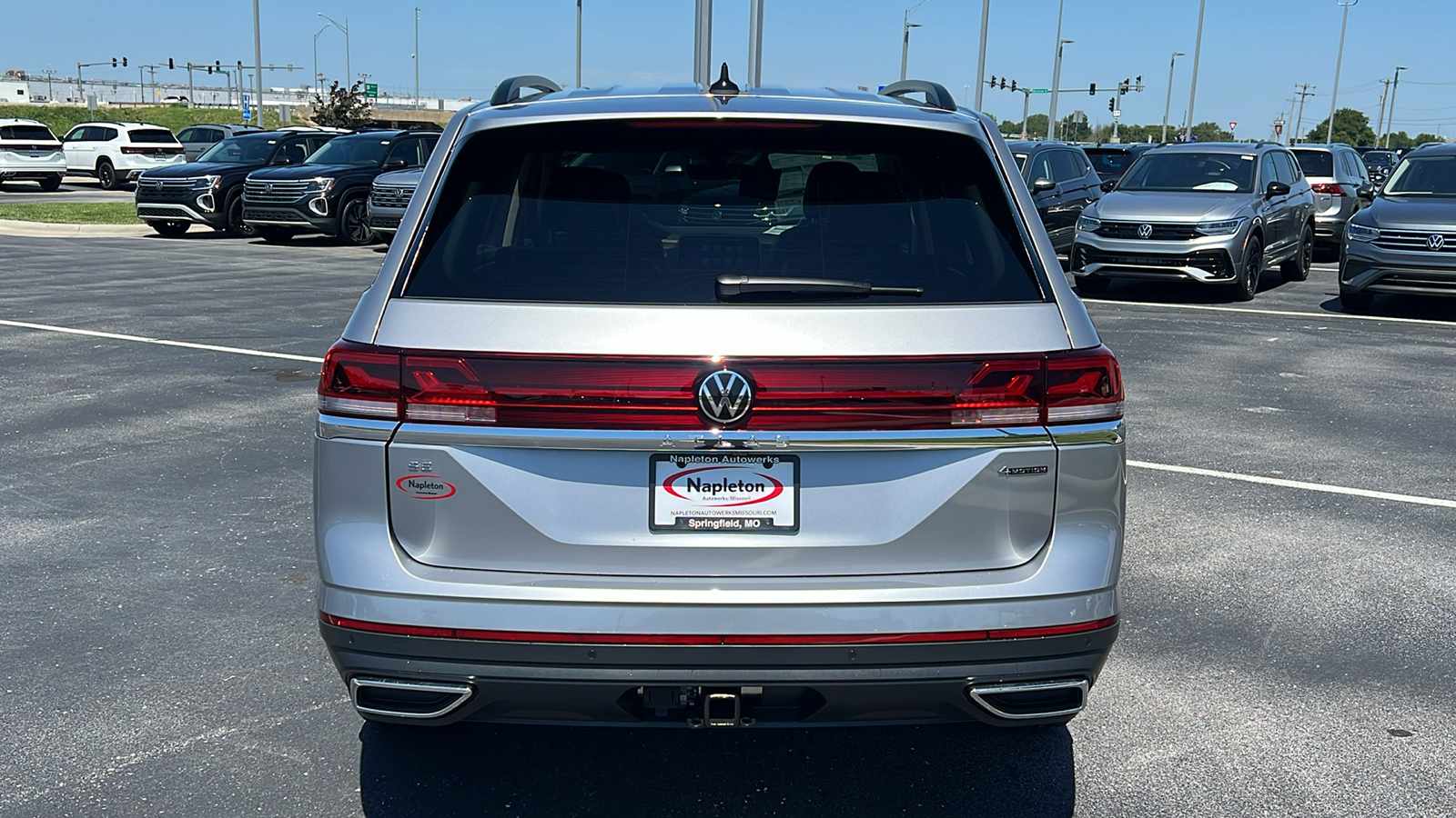 2024 Volkswagen Atlas 2.0T SE w/Technology 5