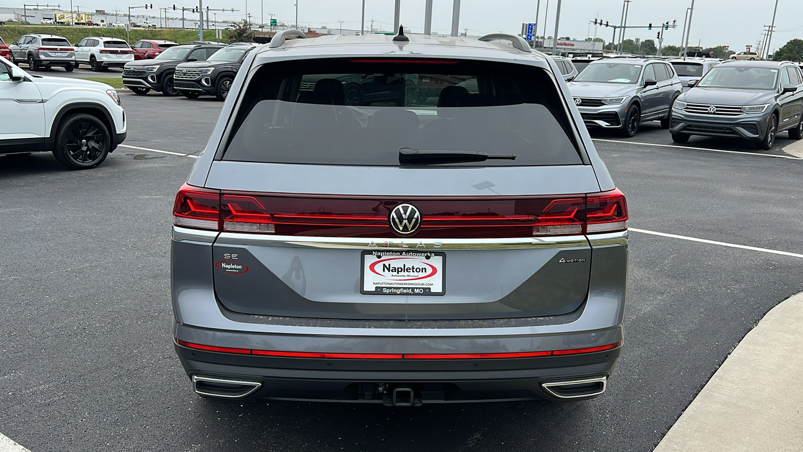 2024 Volkswagen Atlas 2.0T SE w/Technology 5