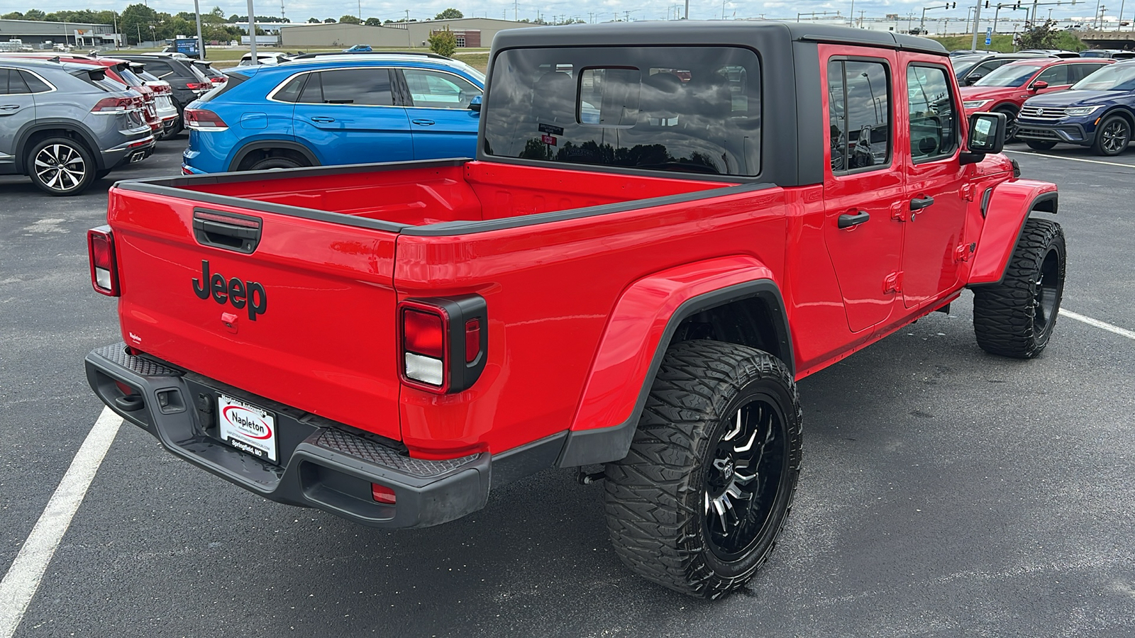 2024 Jeep Gladiator Sport S 4x4 8