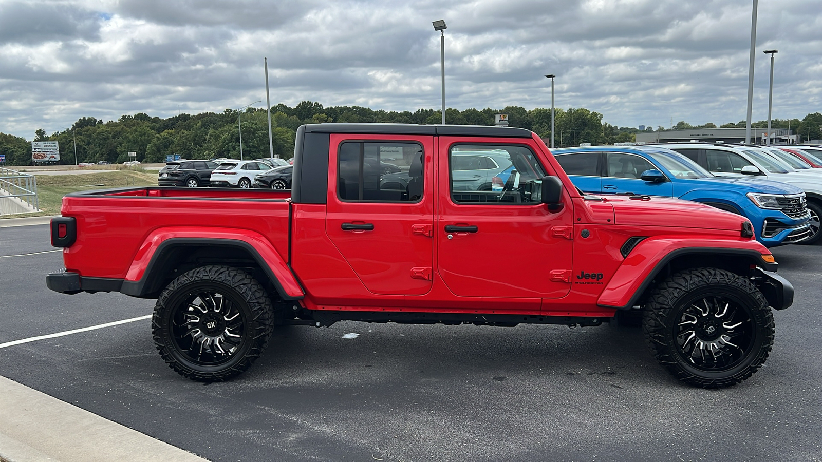 2024 Jeep Gladiator Sport S 4x4 9