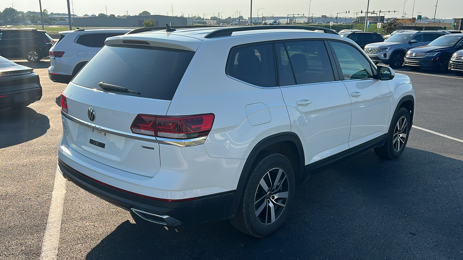 2023 Volkswagen Atlas 2.0T SE 6