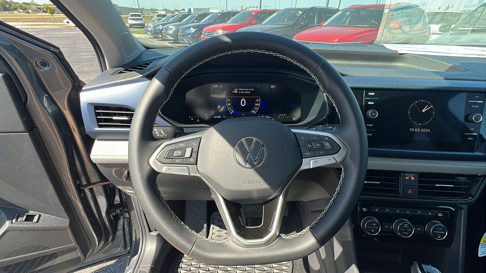 2024 Volkswagen Taos SE 20