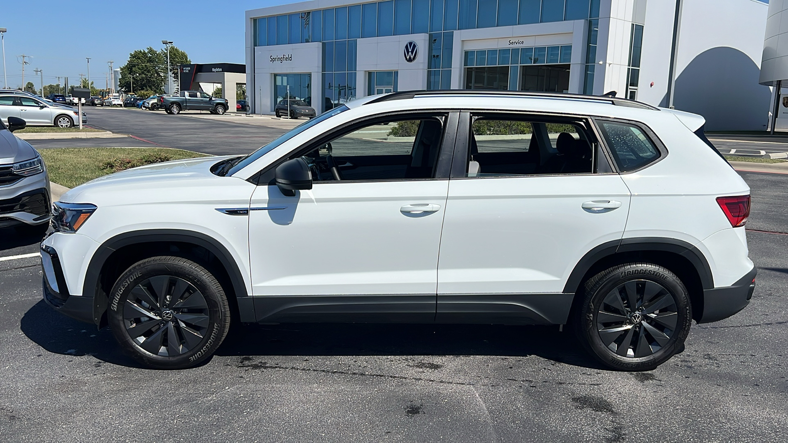 2024 Volkswagen Taos S 2