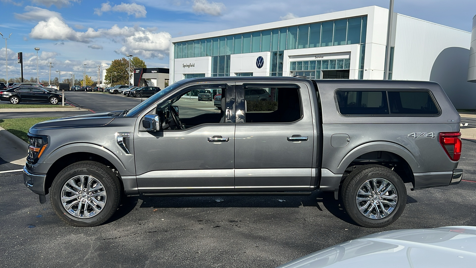 2024 Ford F-150 XLT 4WD SuperCrew 5.5 Box 2