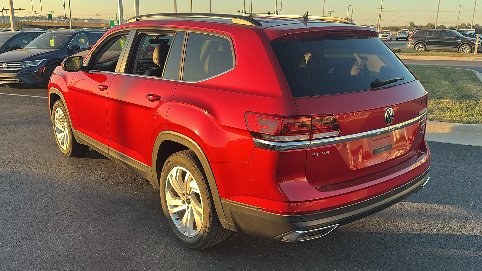 2021 Volkswagen Atlas 3.6L V6 SE w/Technology 4