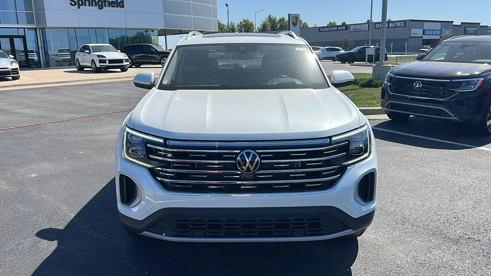 2024 Volkswagen Atlas 2.0T SEL 12