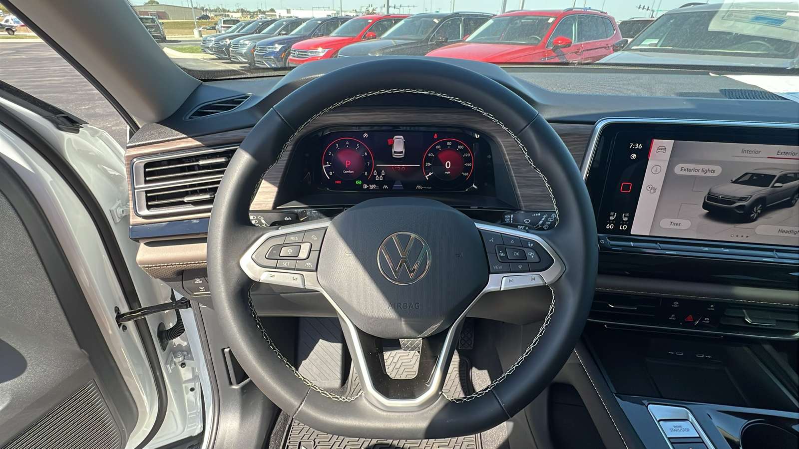 2024 Volkswagen Atlas 2.0T SEL 21