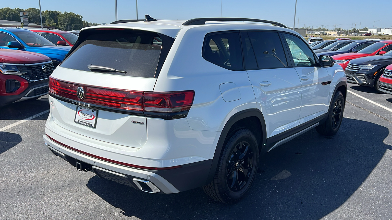 2024 Volkswagen Atlas 2.0T Peak Edition SEL 9