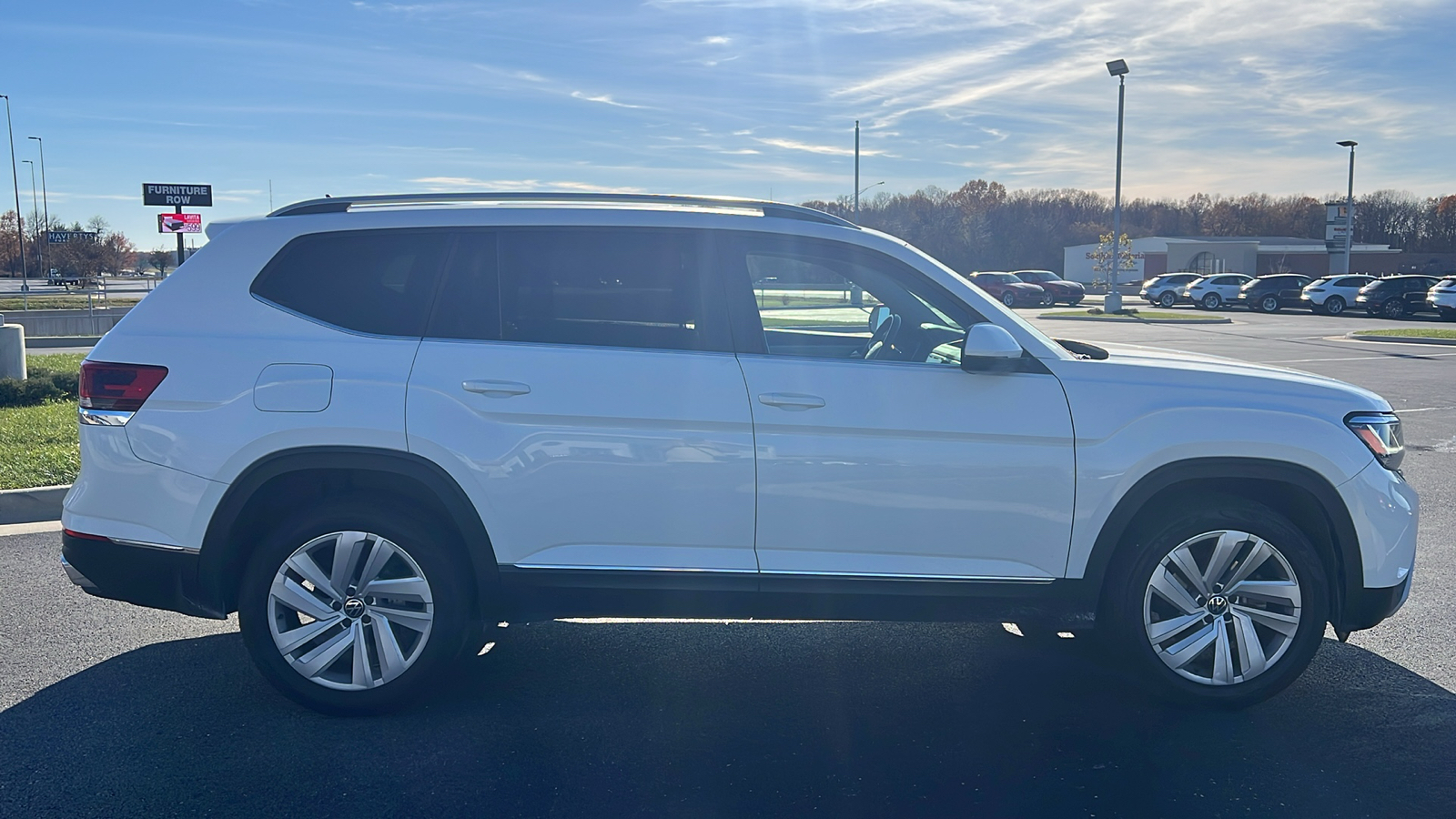 2021 Volkswagen Atlas 3.6L V6 SEL 6