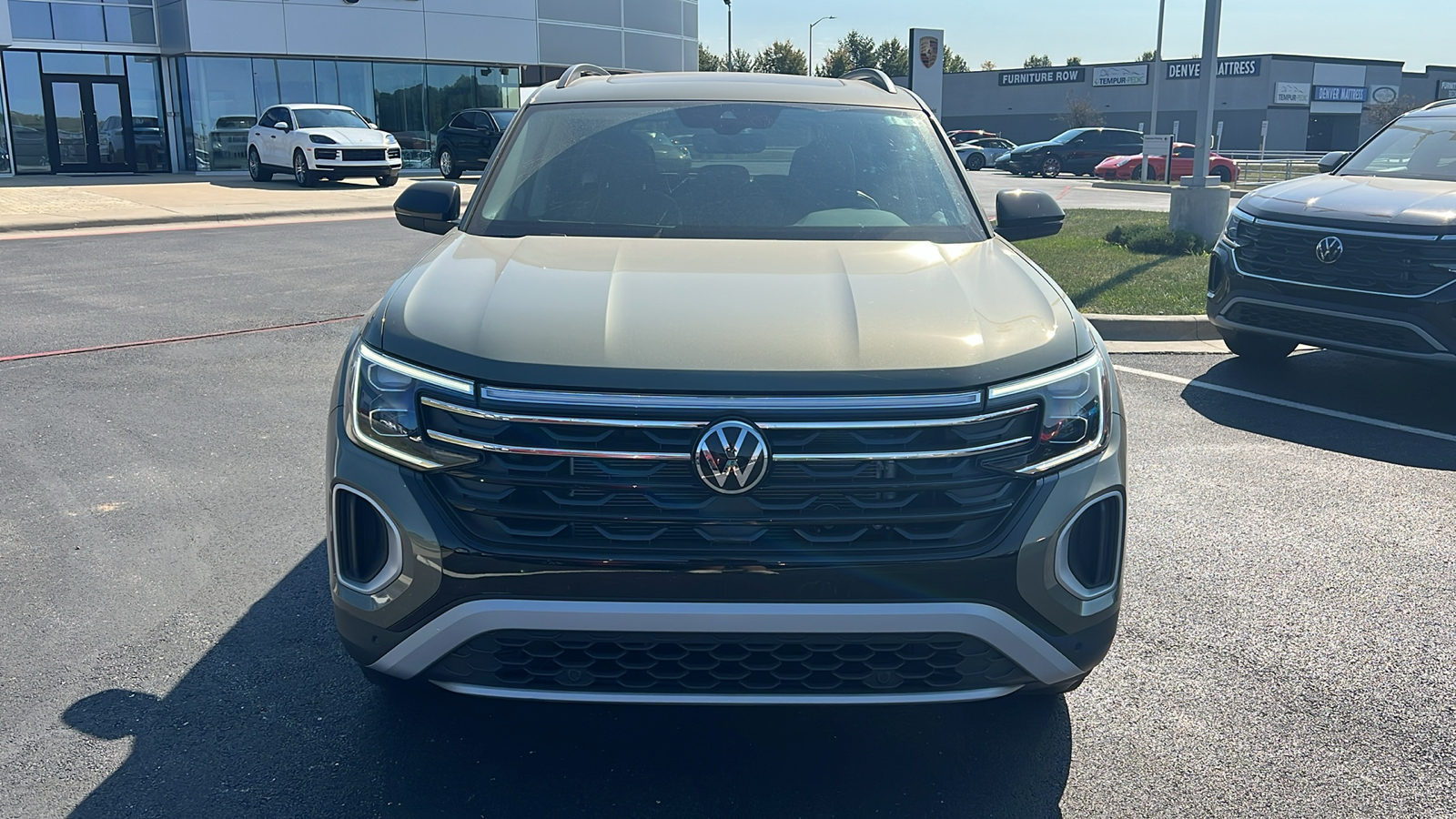 2024 Volkswagen Atlas 2.0T Peak Edition SE w/Technology 12