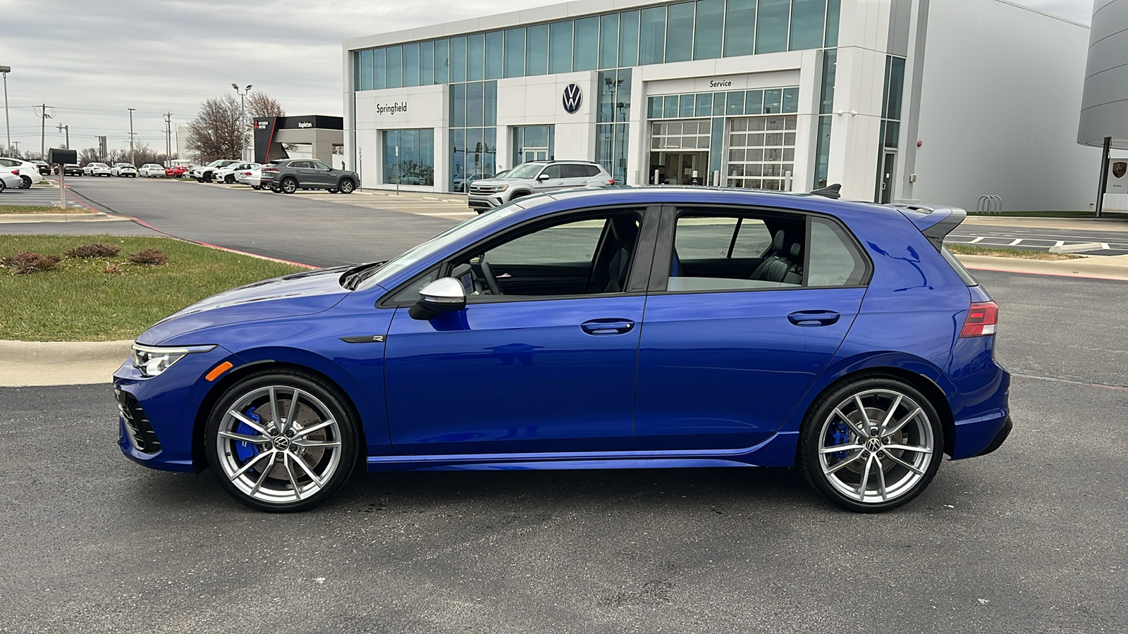 2024 Volkswagen Golf R  2