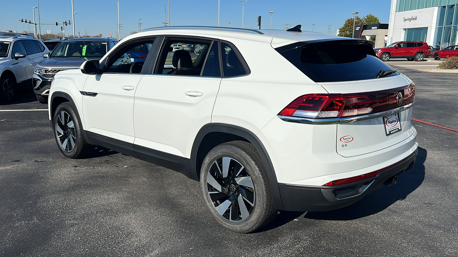 2024 Volkswagen Atlas Cross Sport 2.0T SE w/Technology 4