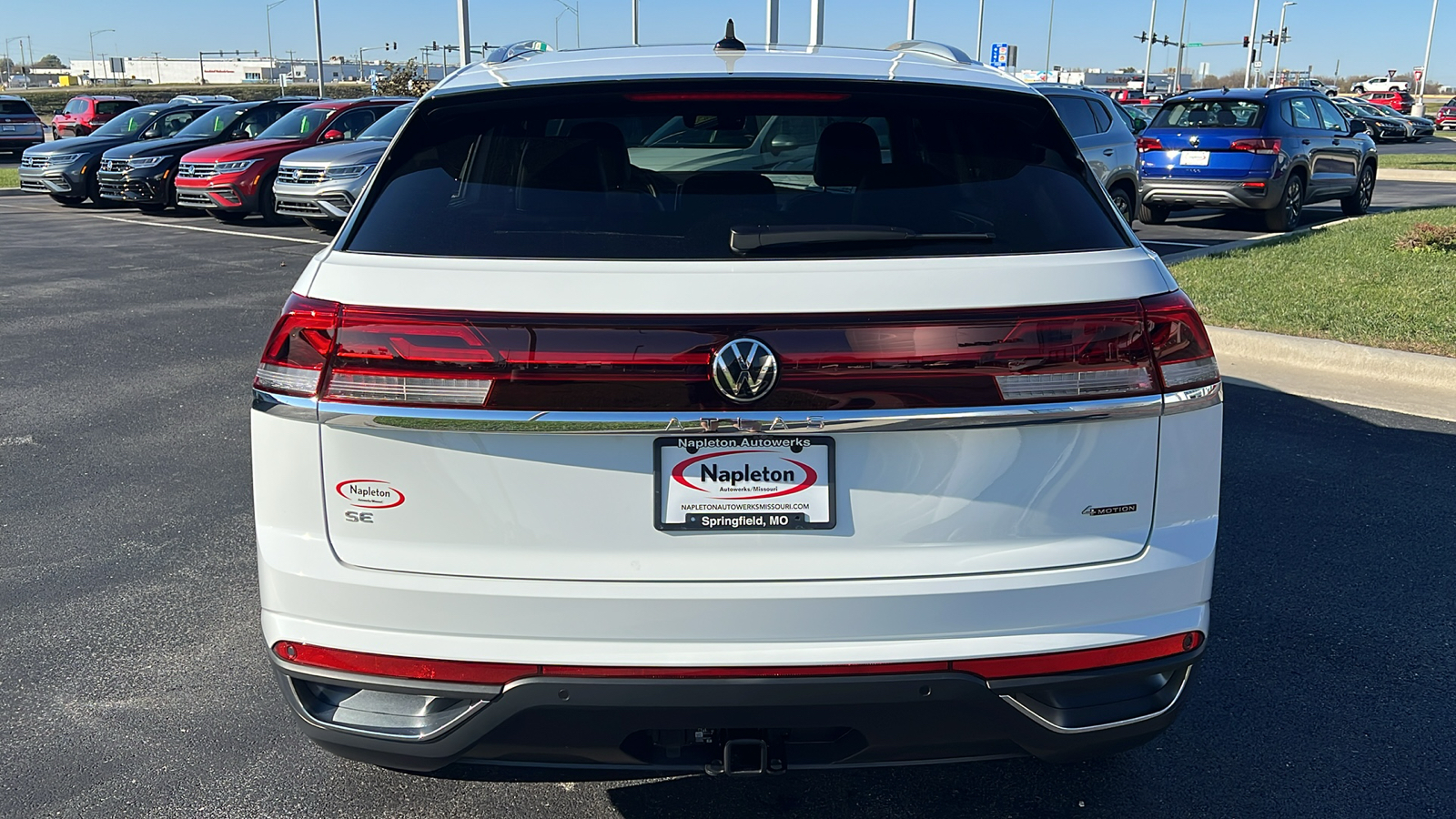 2024 Volkswagen Atlas Cross Sport 2.0T SE w/Technology 5