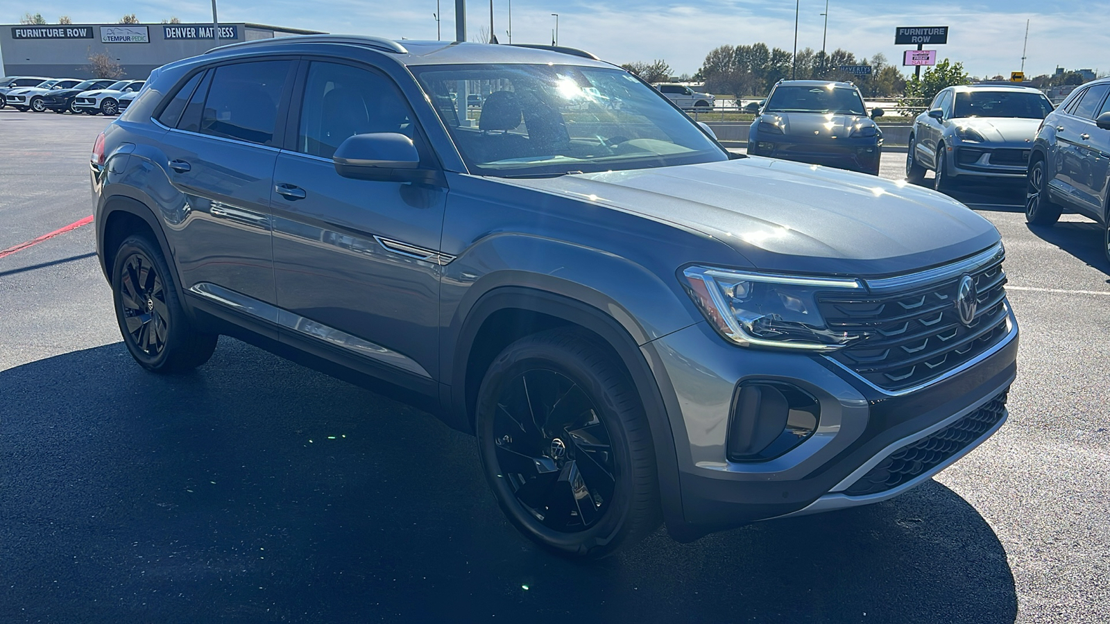 2024 Volkswagen Atlas Cross Sport 2.0T SE w/Technology 11