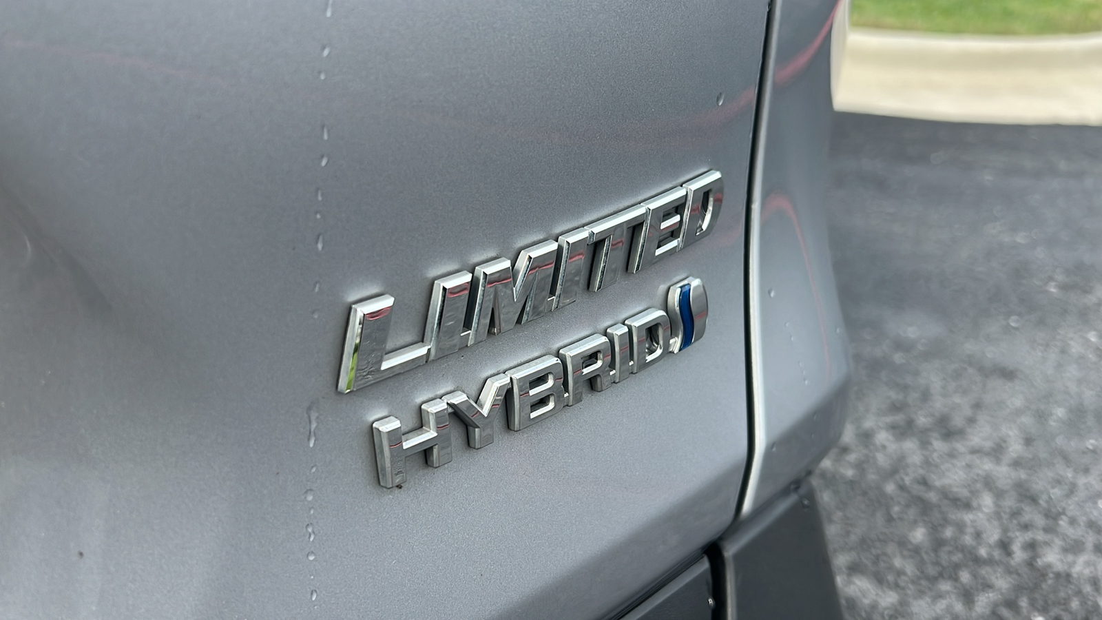 2019 Toyota RAV4 Hybrid Limited 4