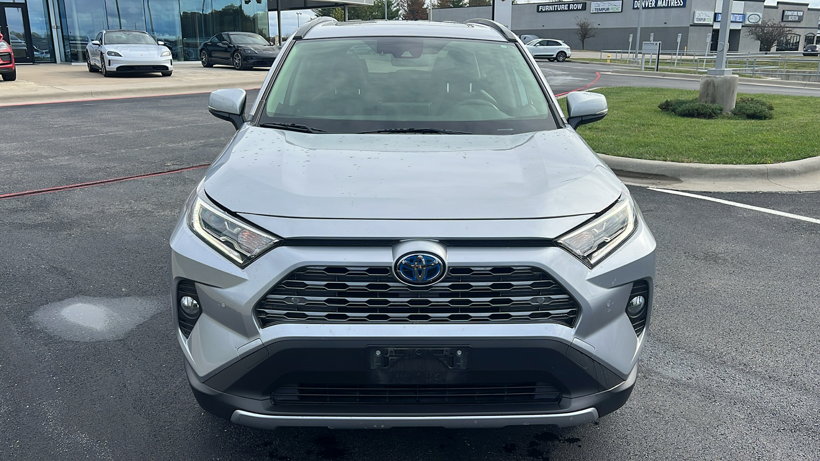 2019 Toyota RAV4 Hybrid Limited 8