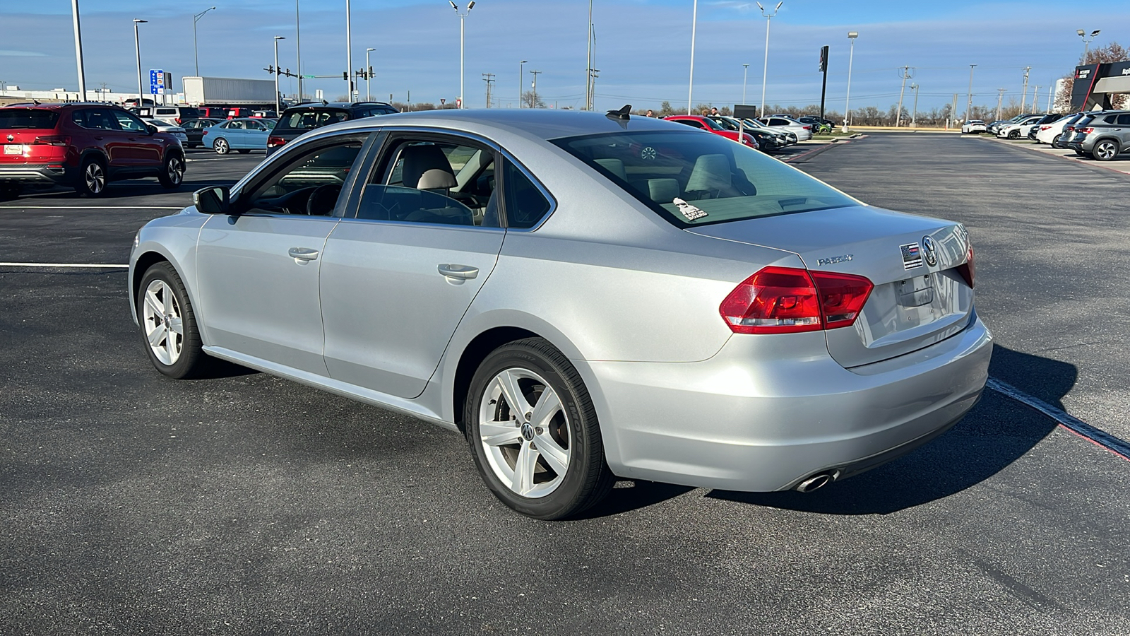 2013 Volkswagen Passat TDI SE w/Sunroof 4