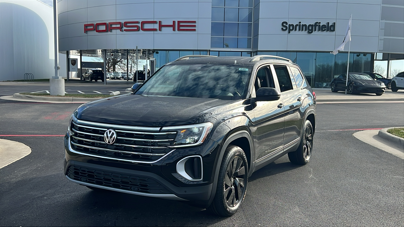 2025 Volkswagen Atlas 2.0T SE w/Technology 1