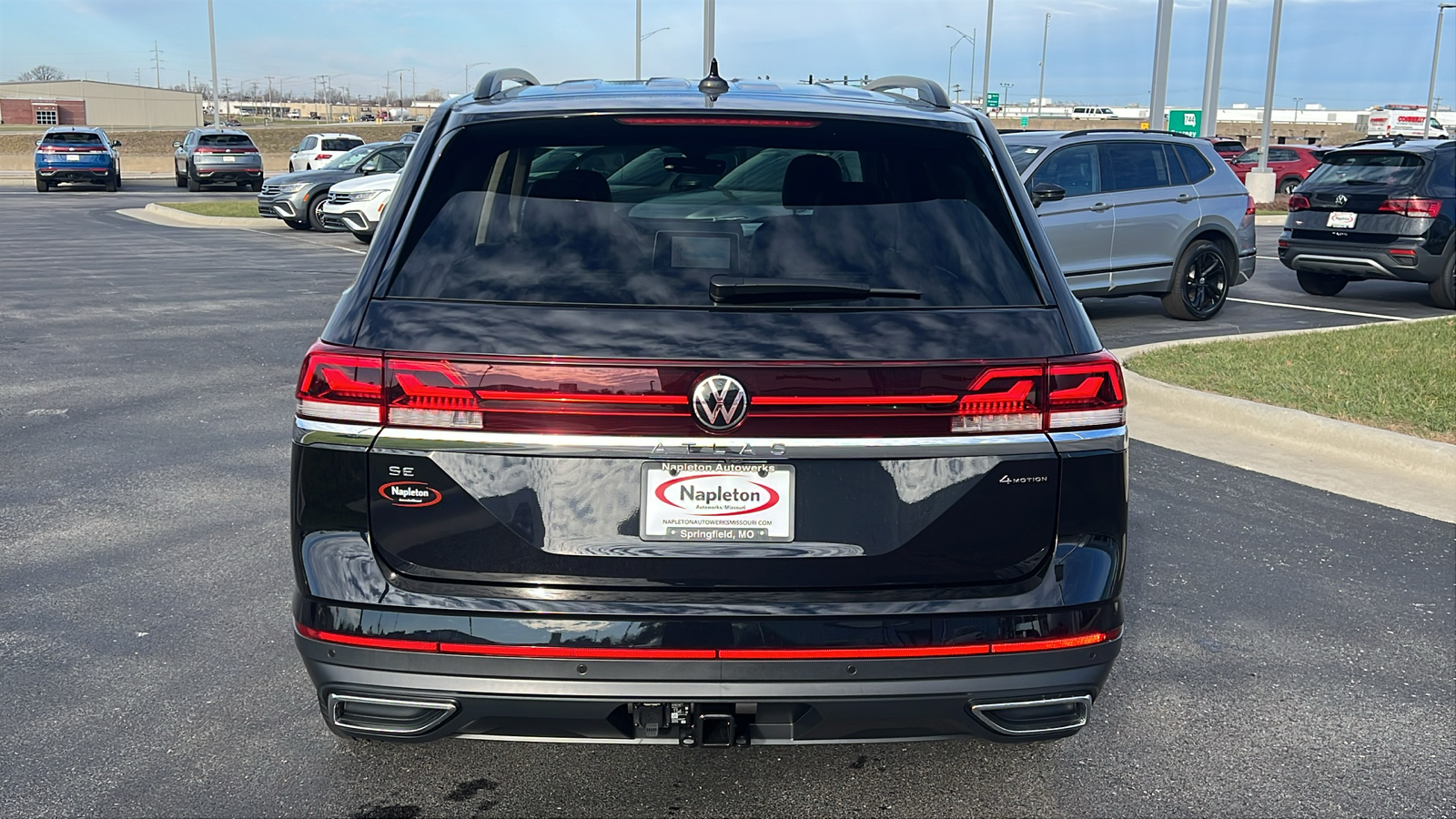 2025 Volkswagen Atlas 2.0T SE w/Technology 5