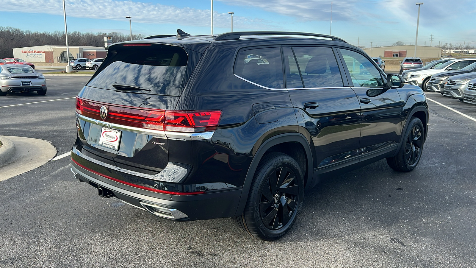 2025 Volkswagen Atlas 2.0T SE w/Technology 8