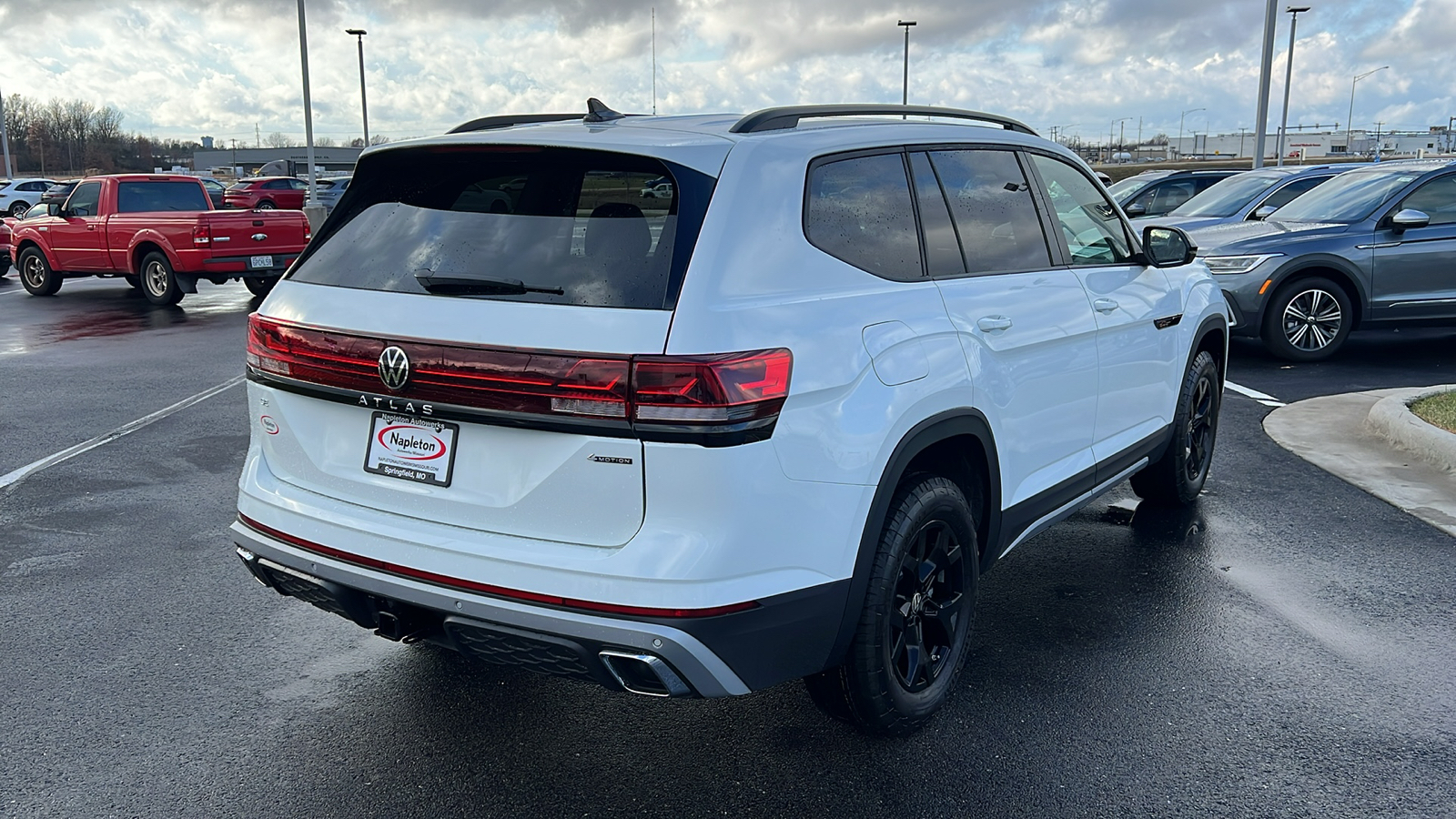 2025 Volkswagen Atlas 2.0T Peak Edition 8