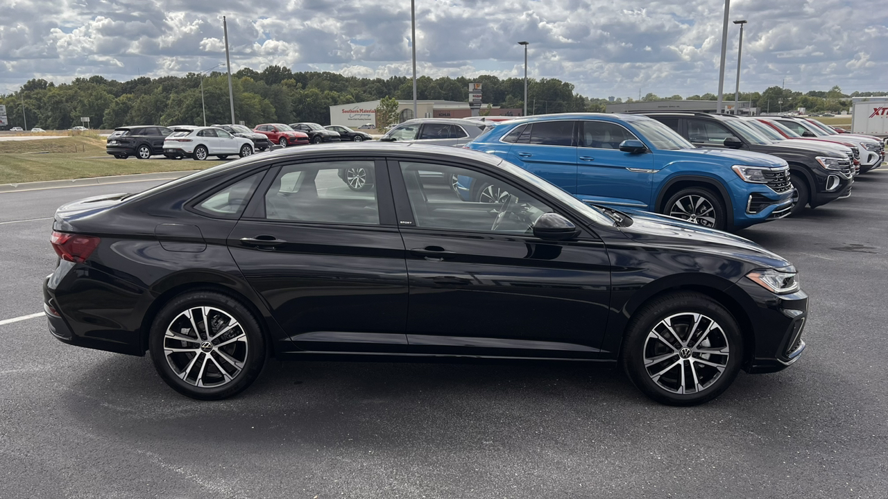 2025 Volkswagen Jetta Sport 8