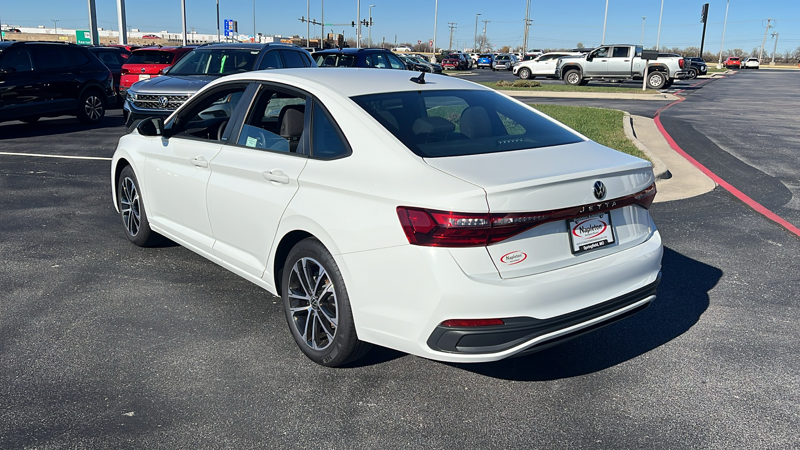 2025 Volkswagen Jetta Sport 4