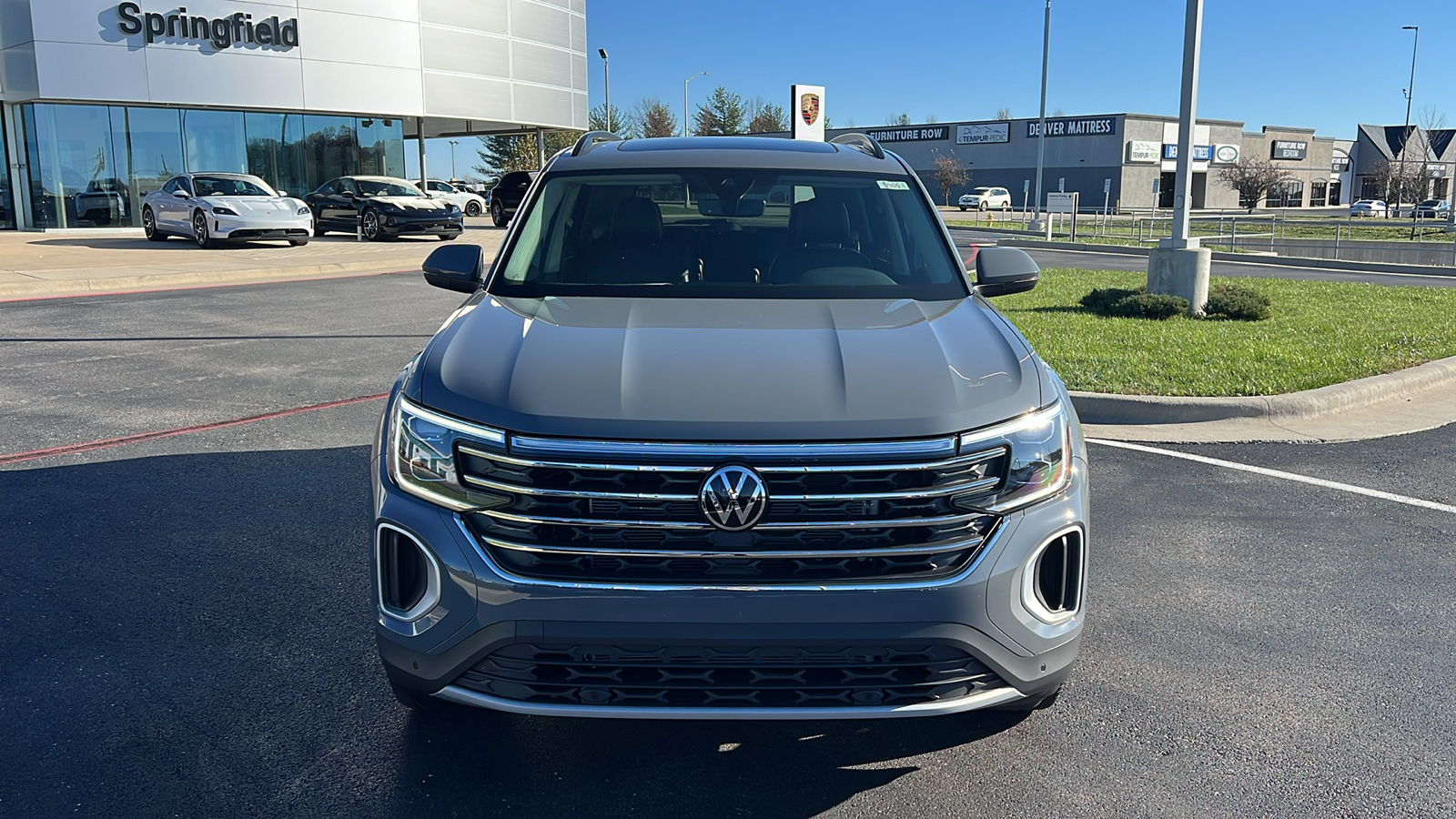 2025 Volkswagen Atlas 2.0T SE w/Technology 11