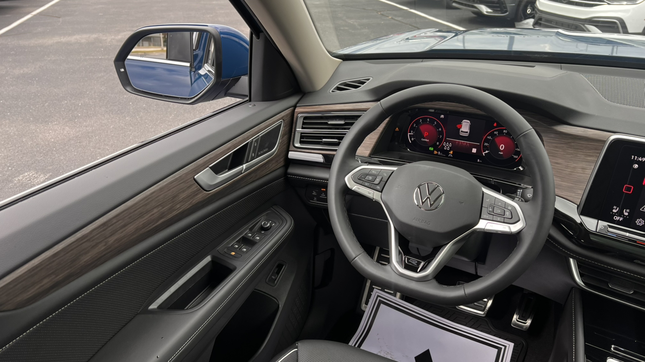 2025 Volkswagen Atlas 2.0T SEL Premium R-Line 16