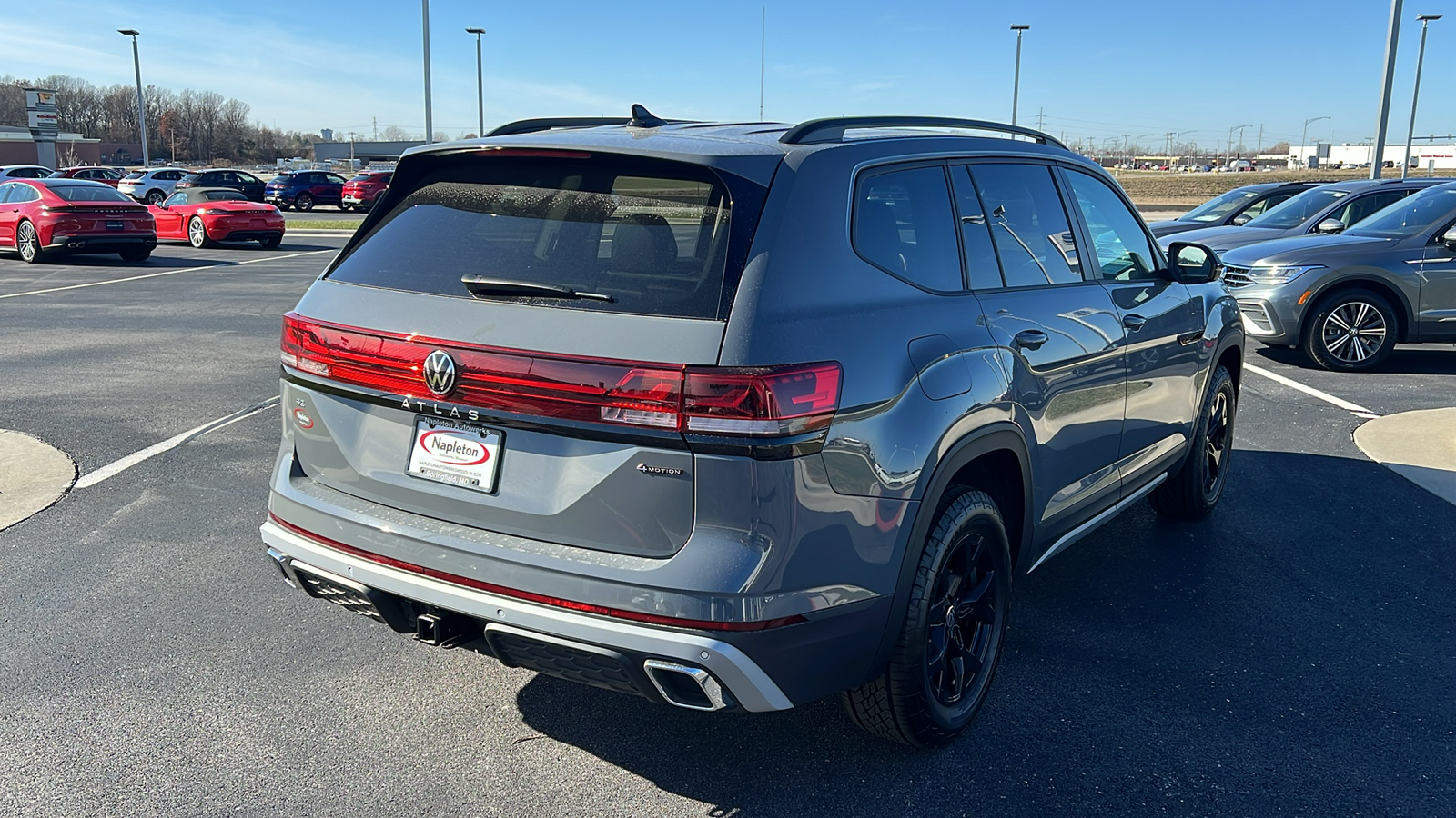 2025 Volkswagen Atlas 2.0T Peak Edition 9