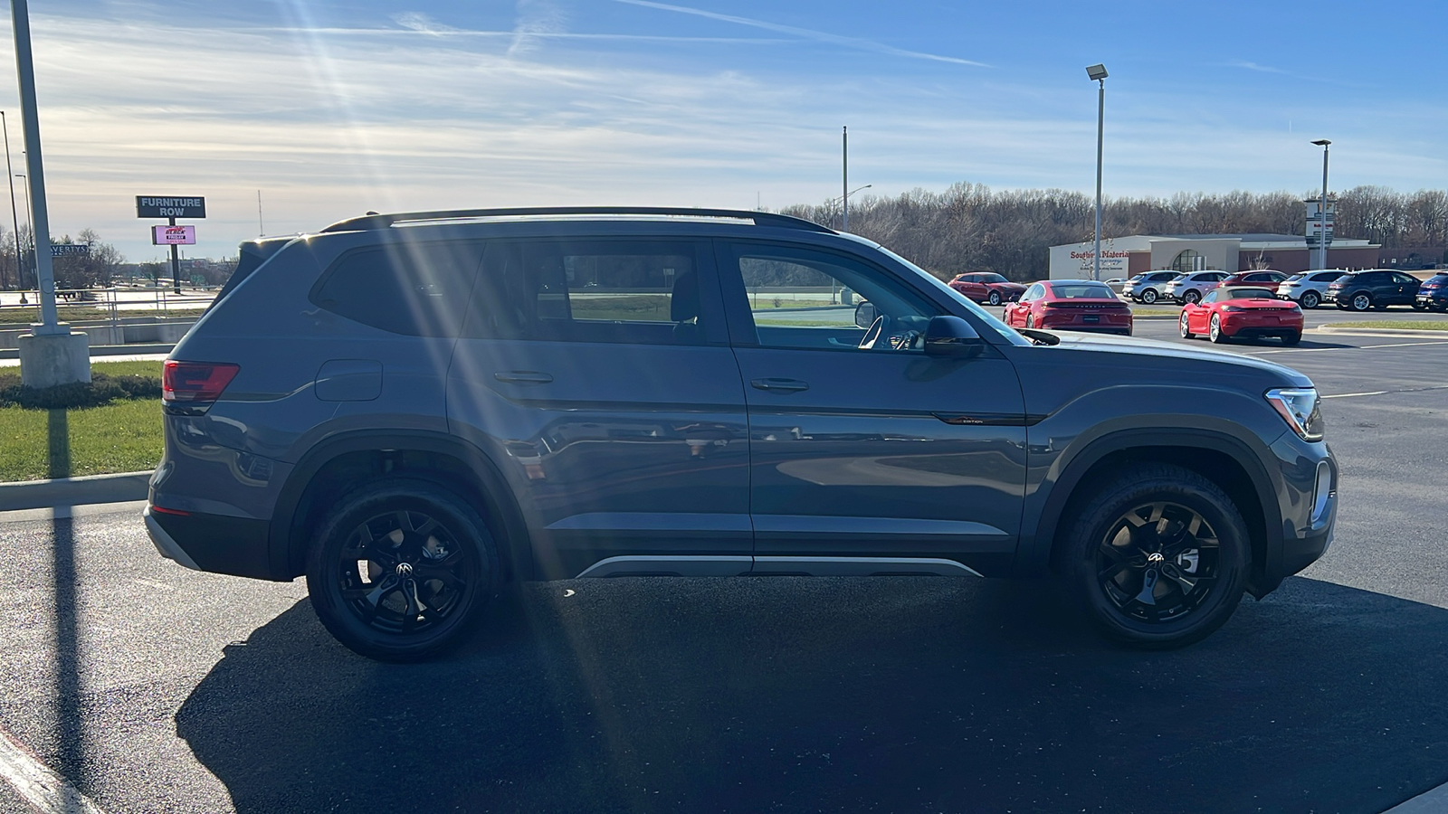 2025 Volkswagen Atlas 2.0T Peak Edition 10