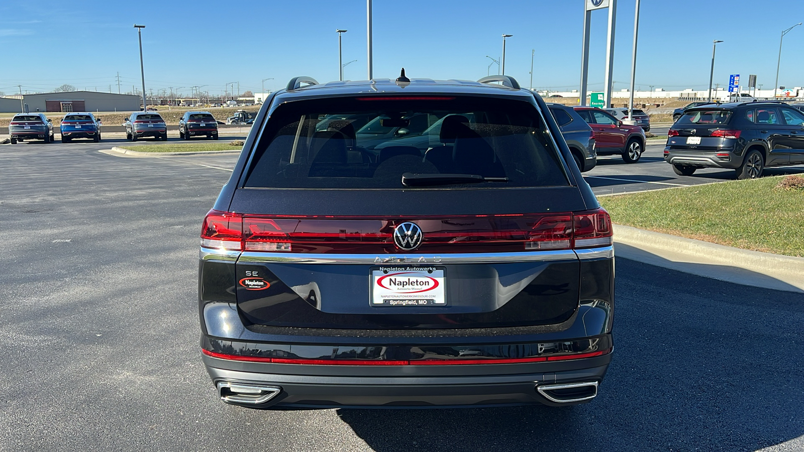 2025 Volkswagen Atlas 2.0T SE 5