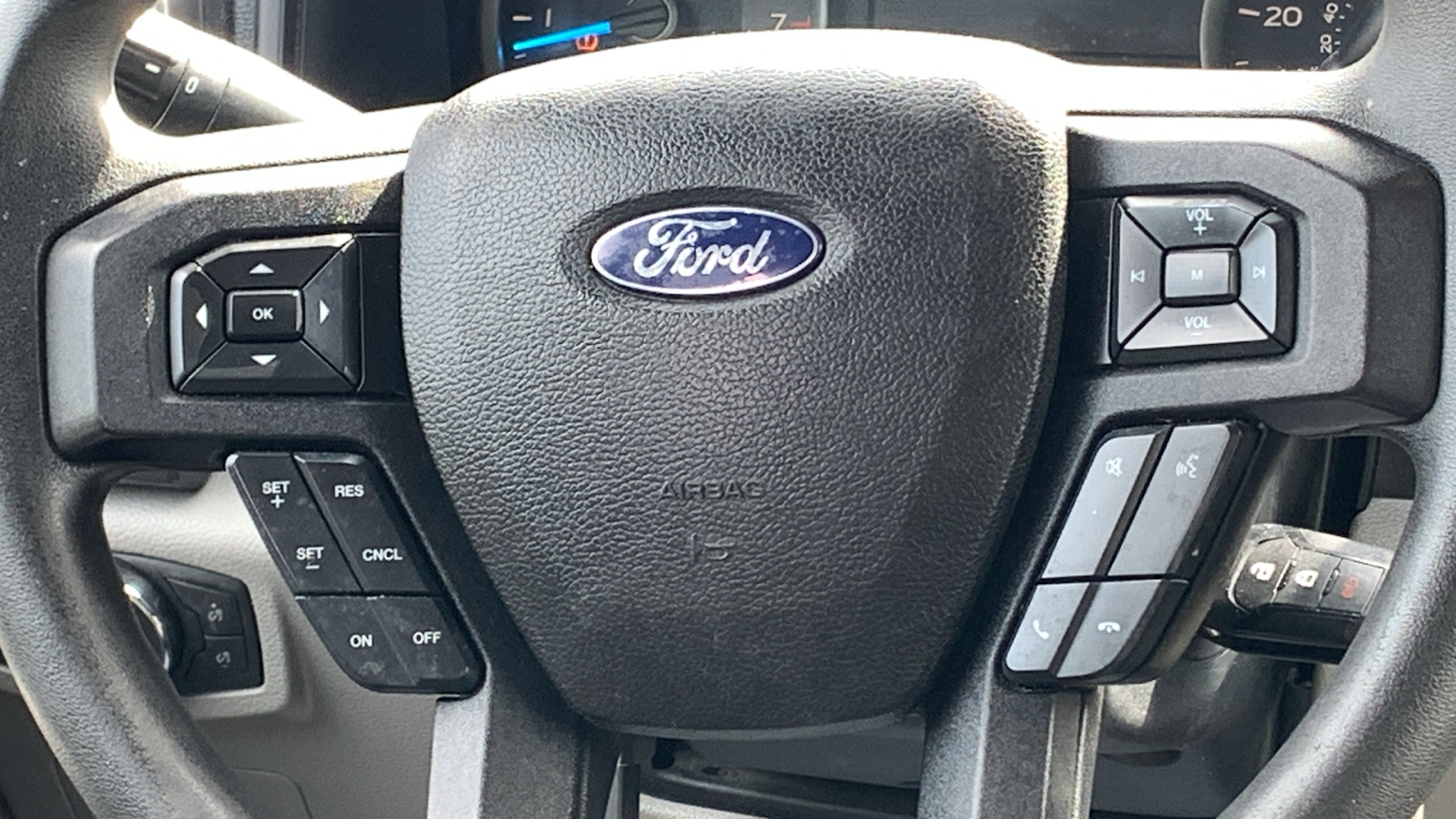 2016 Ford F-150 XLT 12