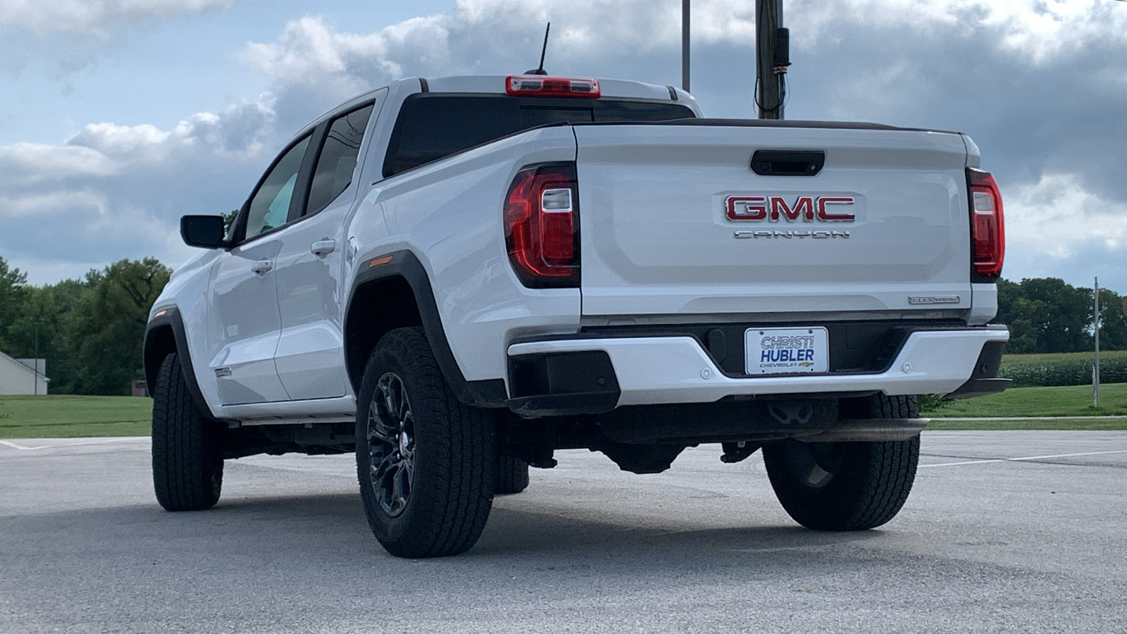 2024 GMC Canyon Elevation 3