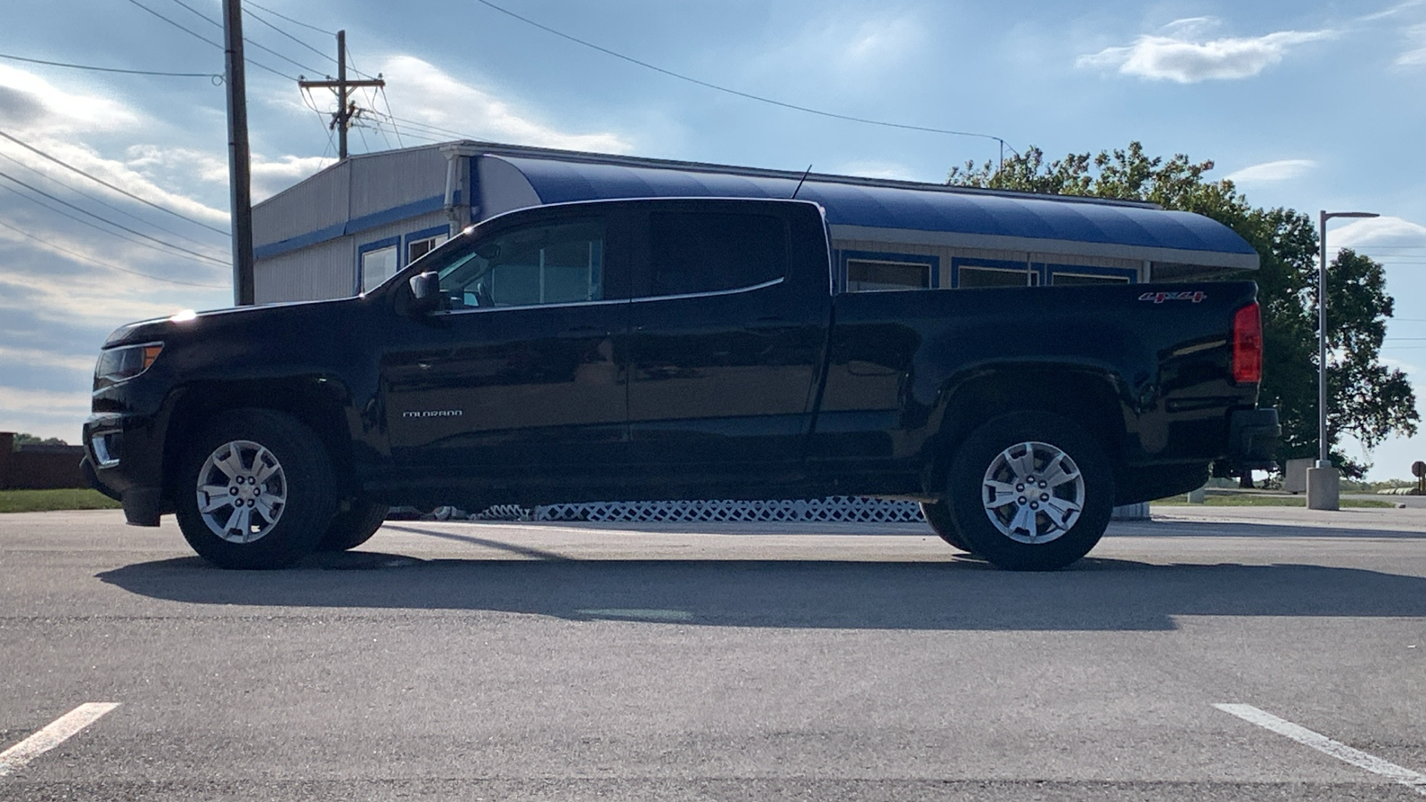 2019 Chevrolet Colorado LT 2