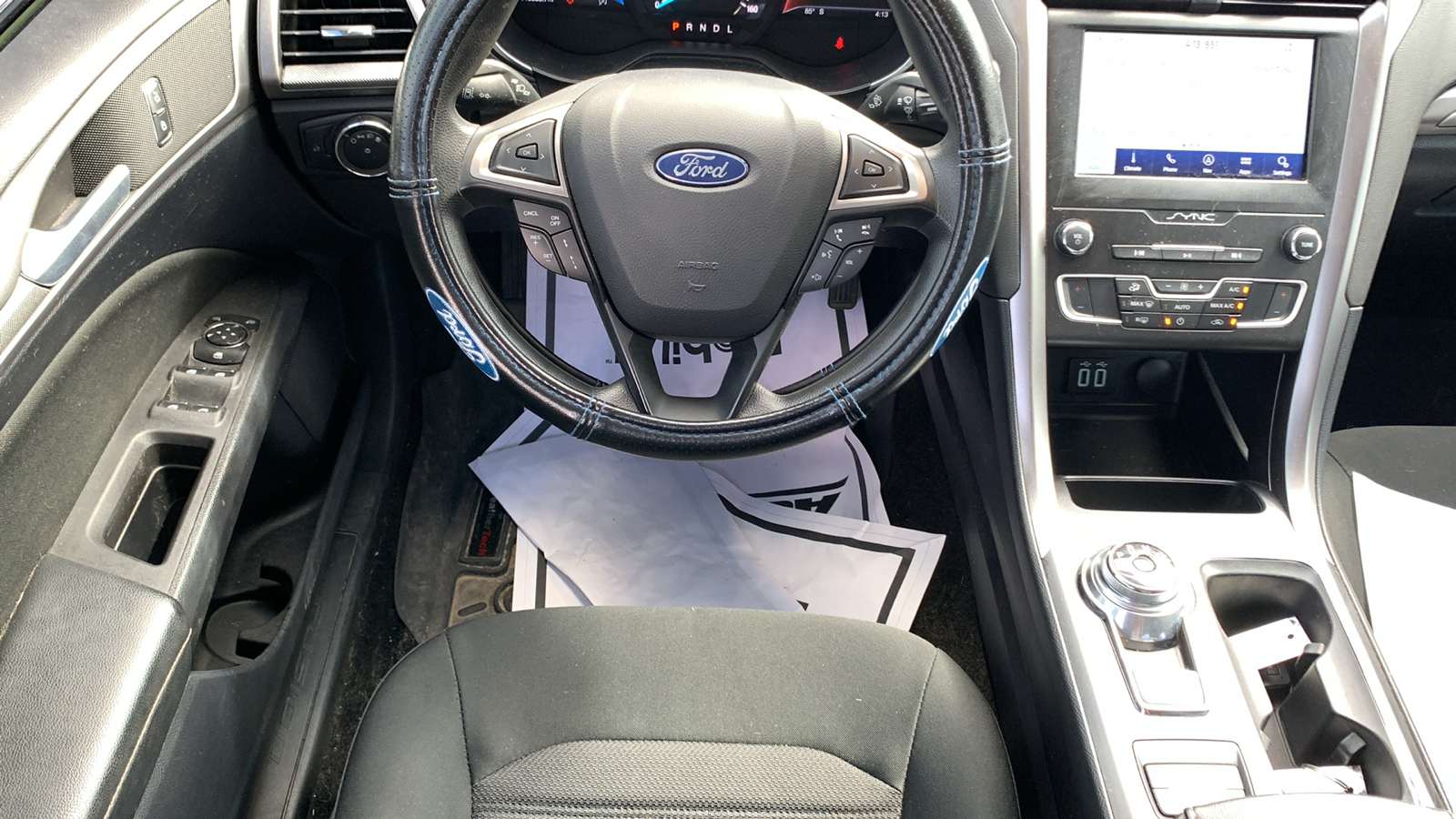 2020 Ford Fusion SE 11