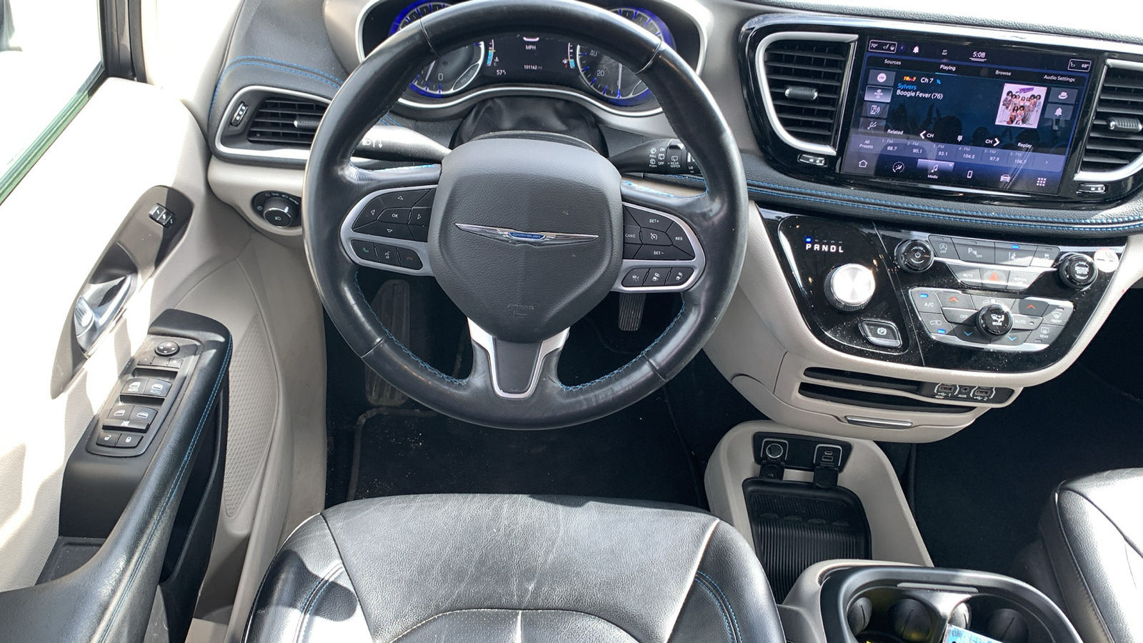 2021 Chrysler Pacifica Touring L 12