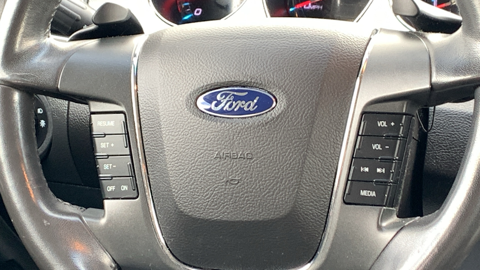 2012 Ford Taurus SEL 12