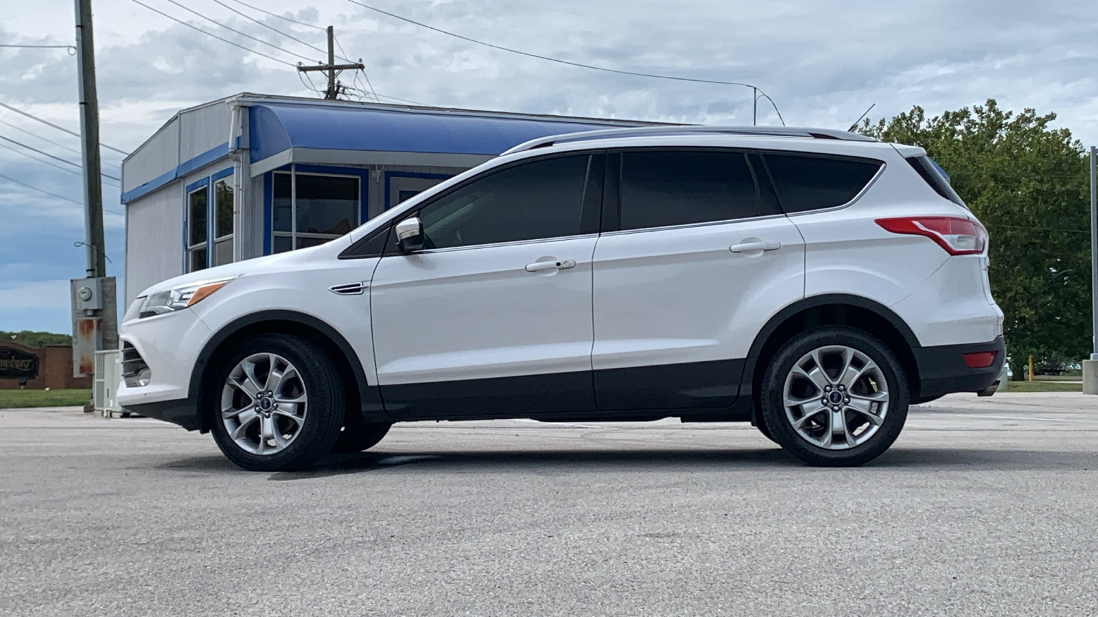 2016 Ford Escape Titanium 2