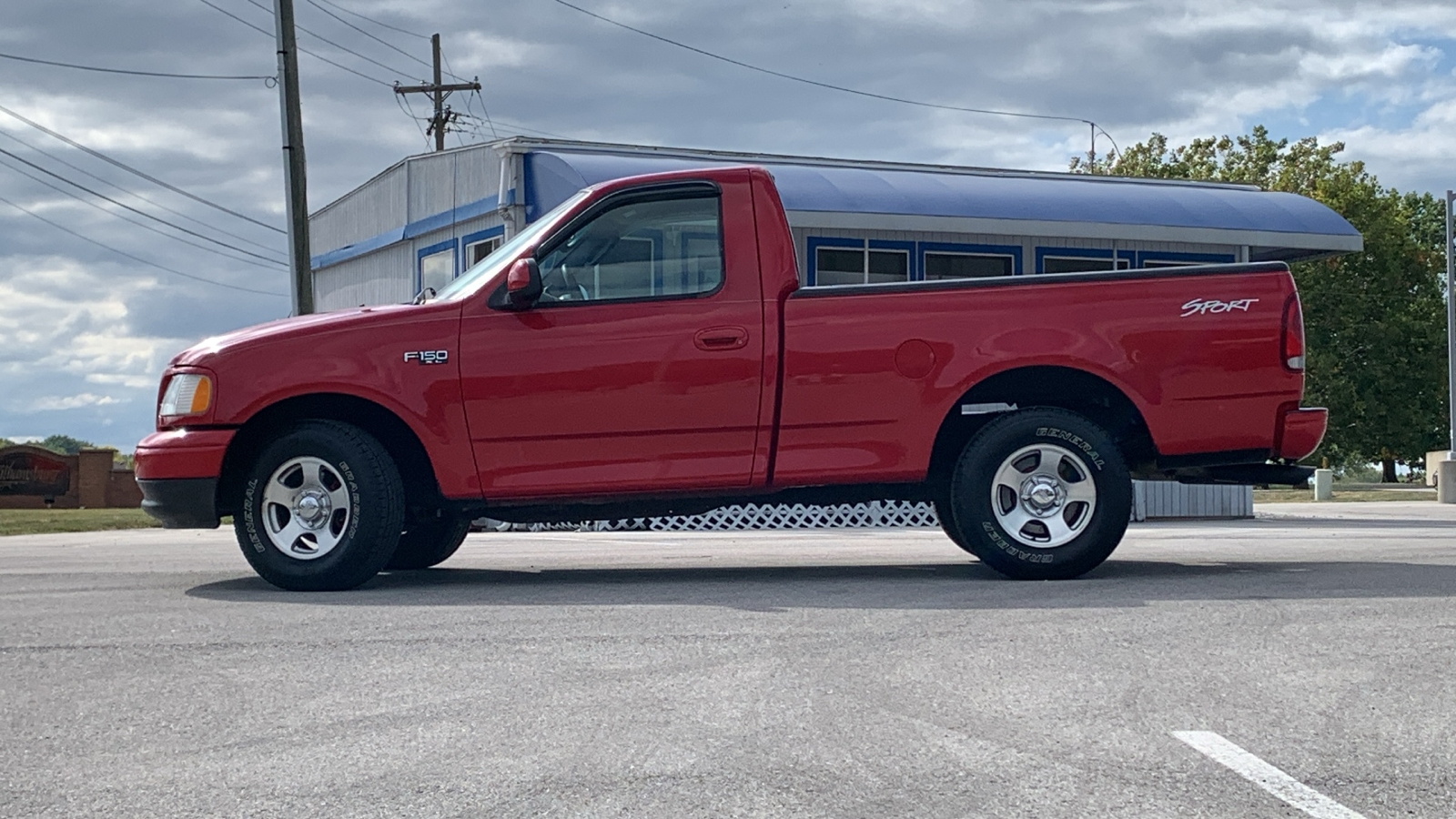 2002 Ford F-150 XL 2