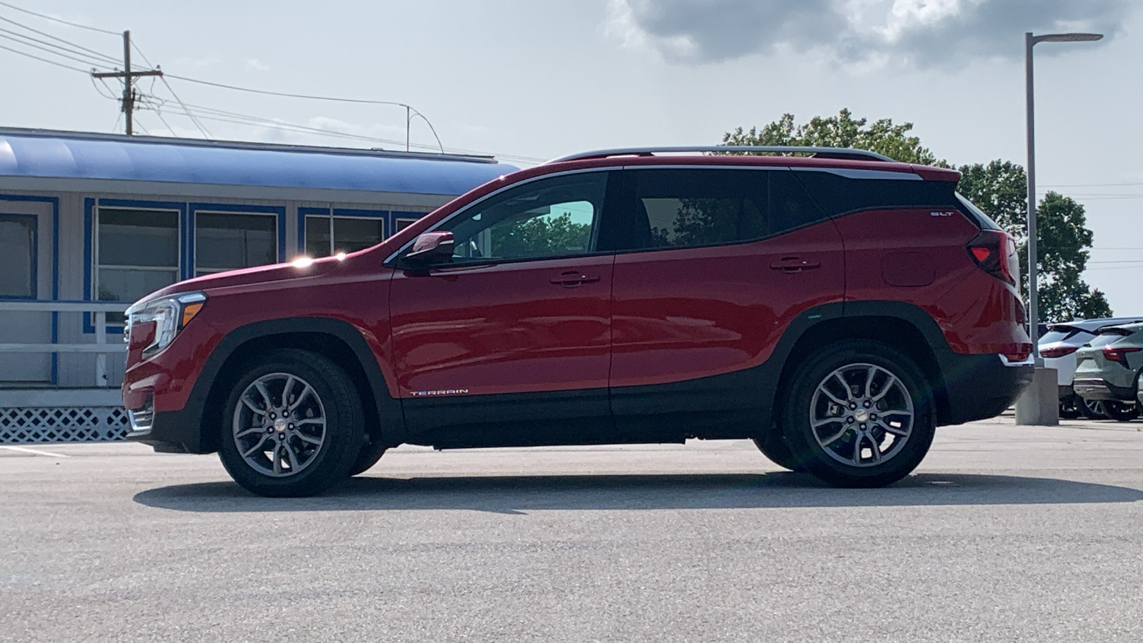 2023 GMC Terrain SLT 2