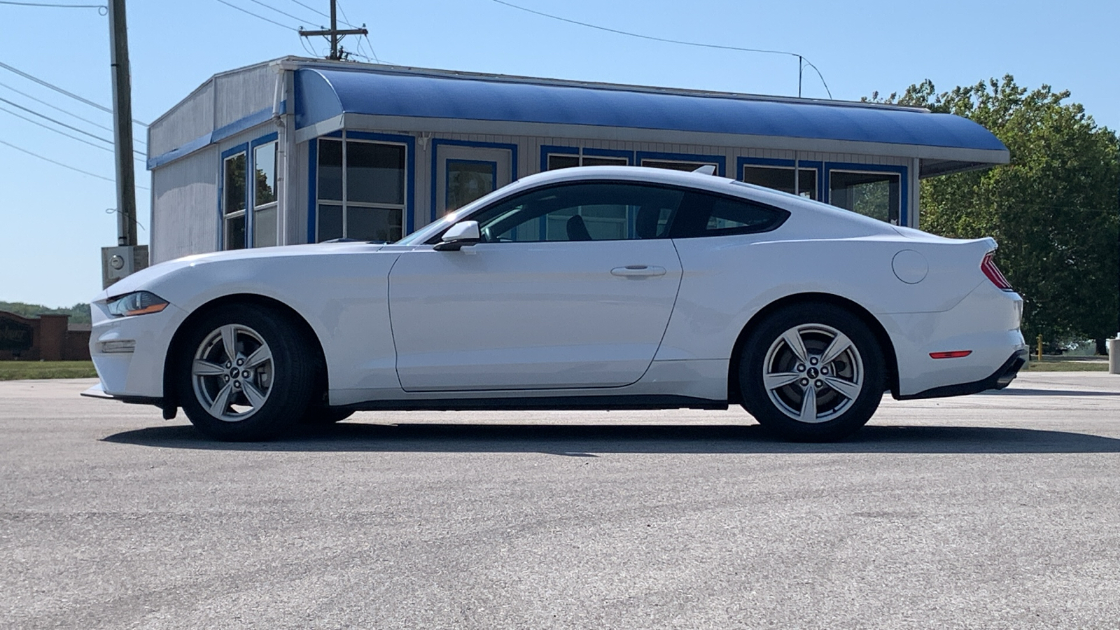 2022 Ford Mustang EcoBoost 2