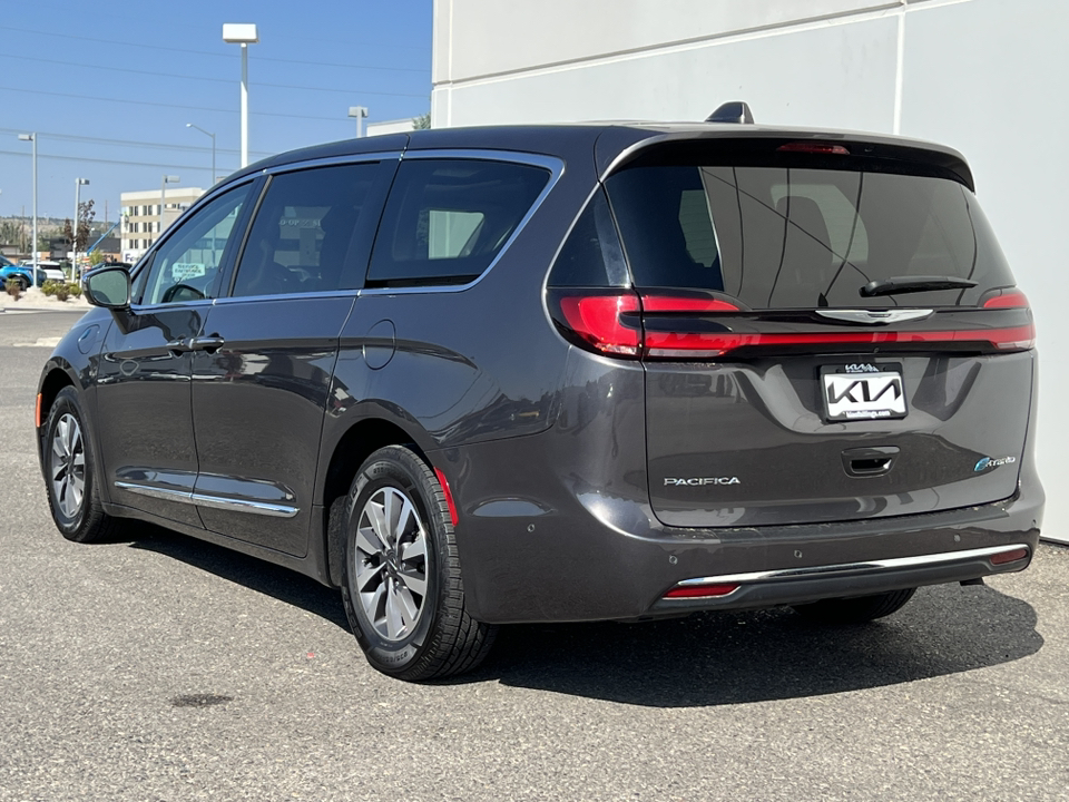 2022 Chrysler Pacifica Hybrid Limited 13