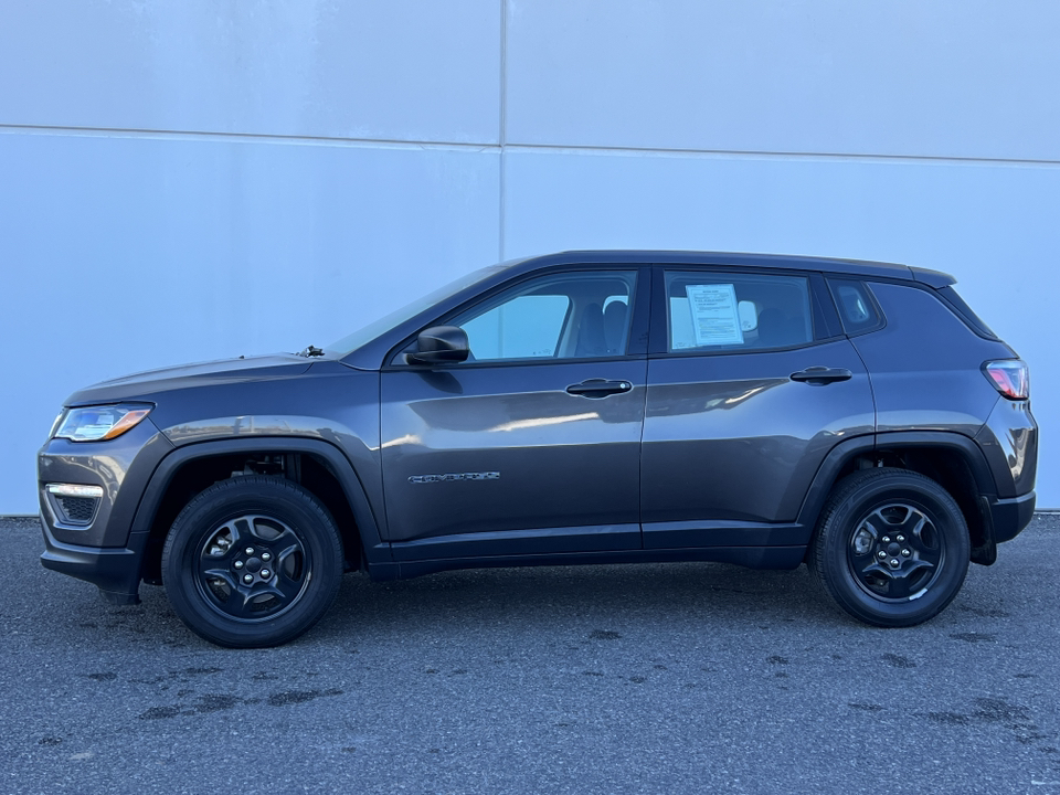 2018 Jeep Compass Sport 38