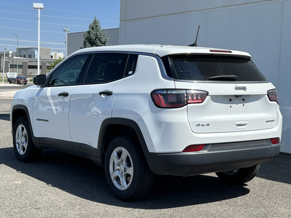 2022 Jeep Compass Sport 10