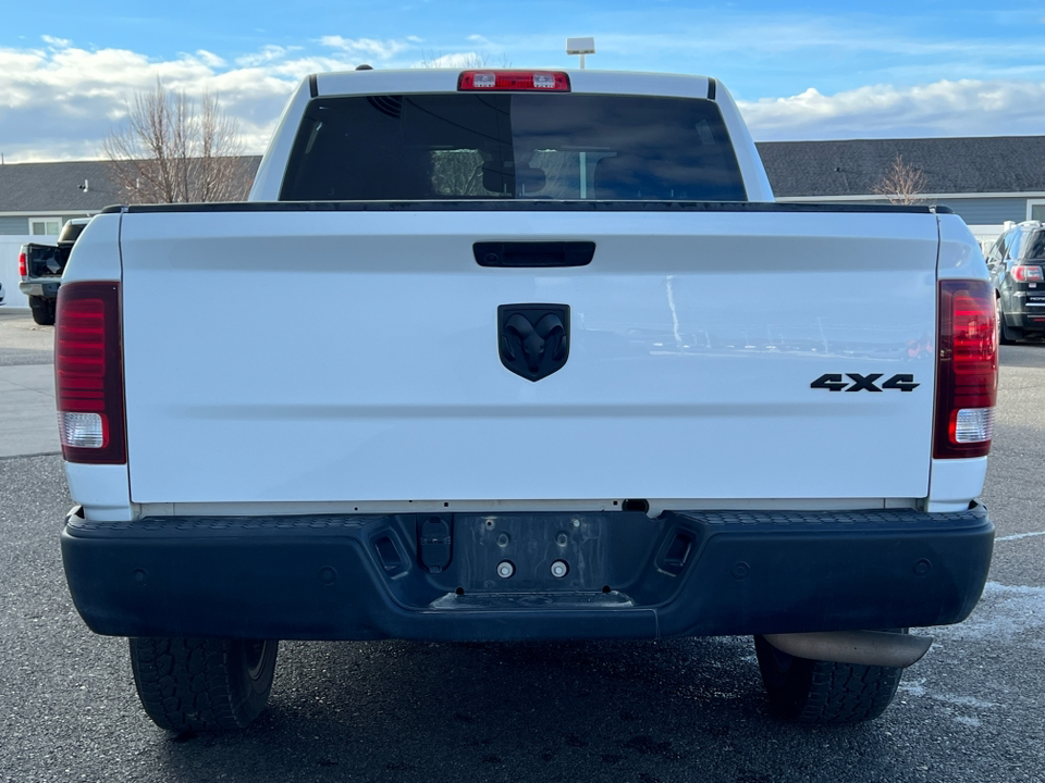 2022 Ram 1500 Classic Warlock 37