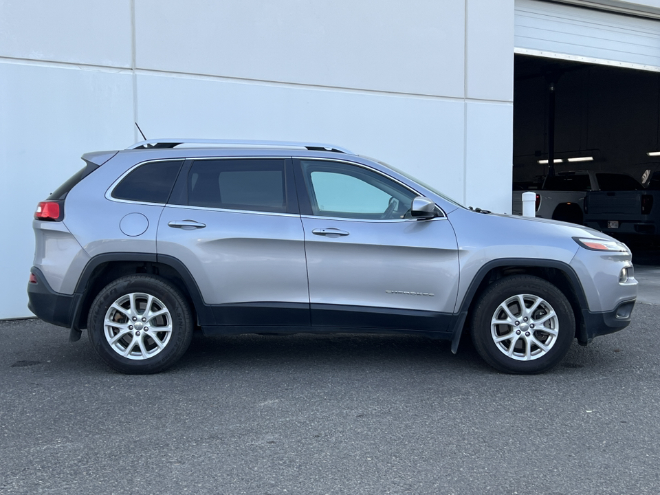 2014 Jeep Cherokee North 10