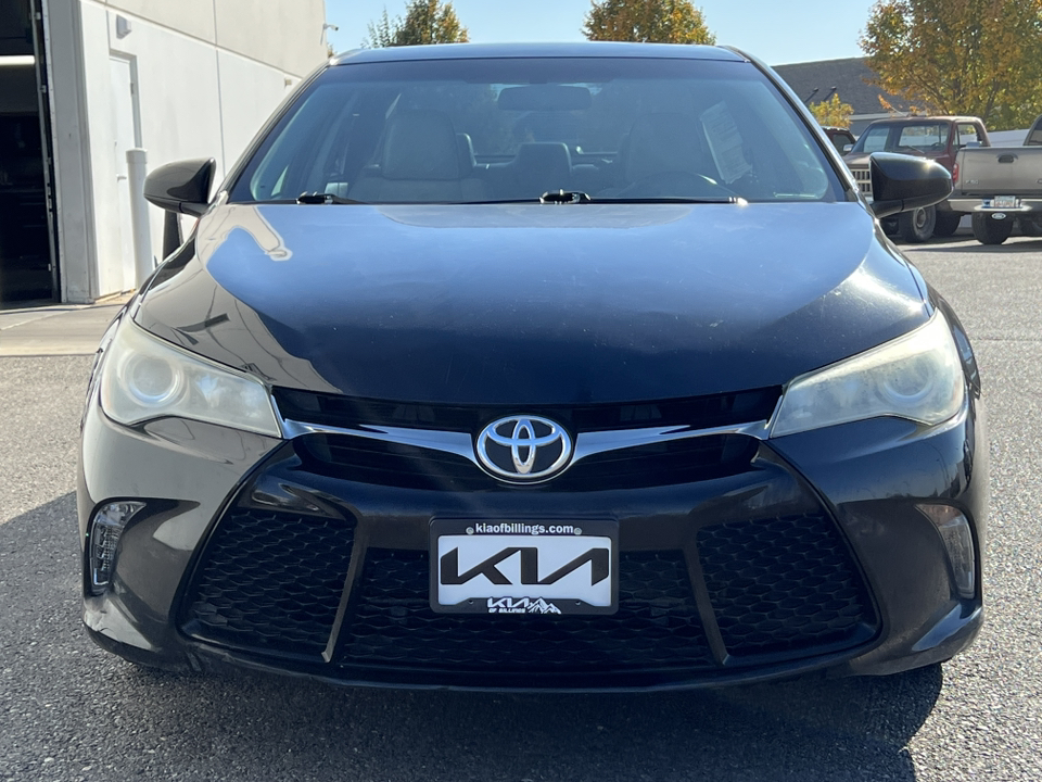 2017 Toyota Camry XSE 34